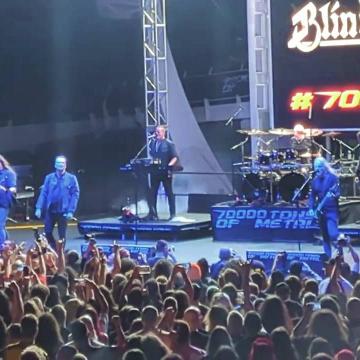 BLIND GUARDIAN - FAN-FILMED VIDEO OF ENTIRE 70000 TONS OF METAL CRUISE 2024 POOL DECK SET STREAMING