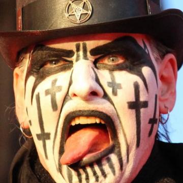 KING DIAMOND SAYS MERCYFUL FATE WILL PLAY NEW NINE-MINUTE SONG ON UPCOMING TOUR: 'IT'S QUITE A MONSTER'