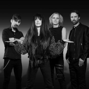 VELVET VIPER UNLEASHES MUSIC VIDEO FOR UPCOMING ALBUM TITLE TRACK "NOTHING COMPARES TO METAL"