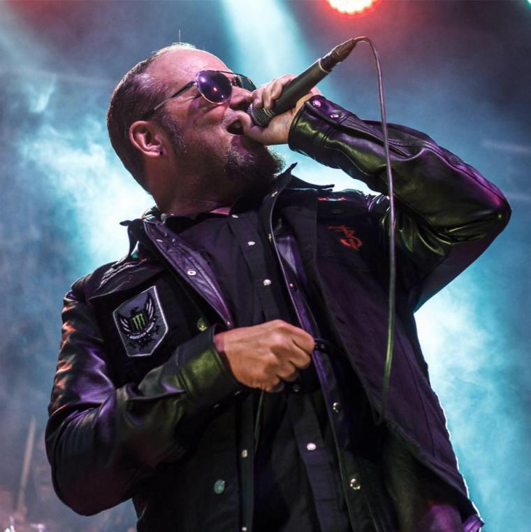 TIM "RIPPER" OWENS: ETOIMAZEI NEO SOLO ΔΙΣΚΟ