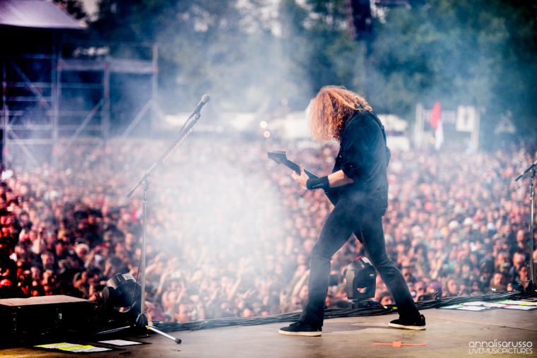 MEGADETH: BEHIND-THE-SCENES VIDEO FROM 'THE METAL TOUR OF THE YEAR'