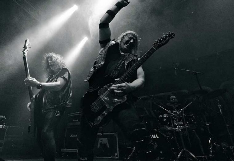 RAVEN PERFORM “TYRANT OF THE AIRWAYS”, “FASTER THAN THE SPEED OF LIGHT” LIVE IN CALIFORNIA; VIDEO