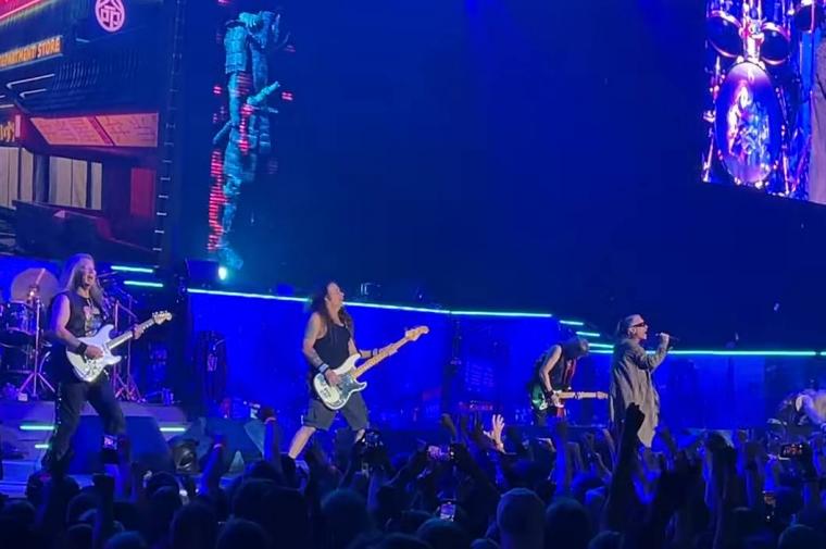 IRON MAIDEN - FAN-FILMED VIDEO FROM THE FUTURE PAST SHOW IN TAMPERE STREAMING