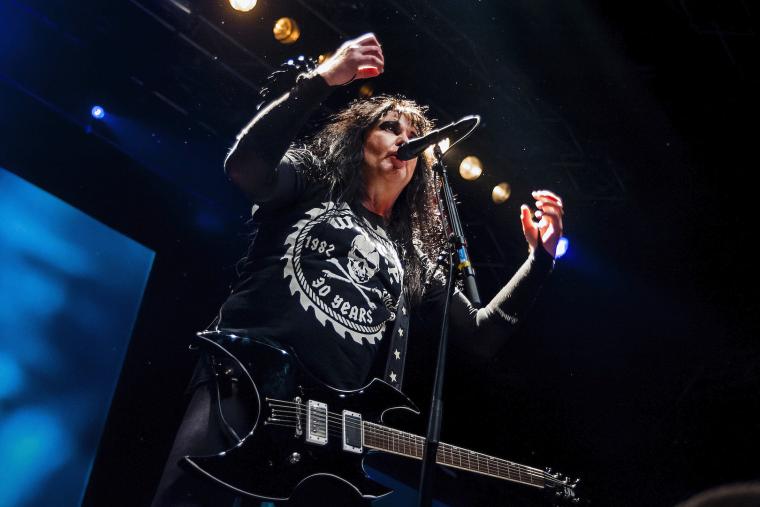 WATCH W.A.S.P. SOLD OUT CROWD SING “I WANNA BE SOMEBODY” IN PENNSYLVANIA